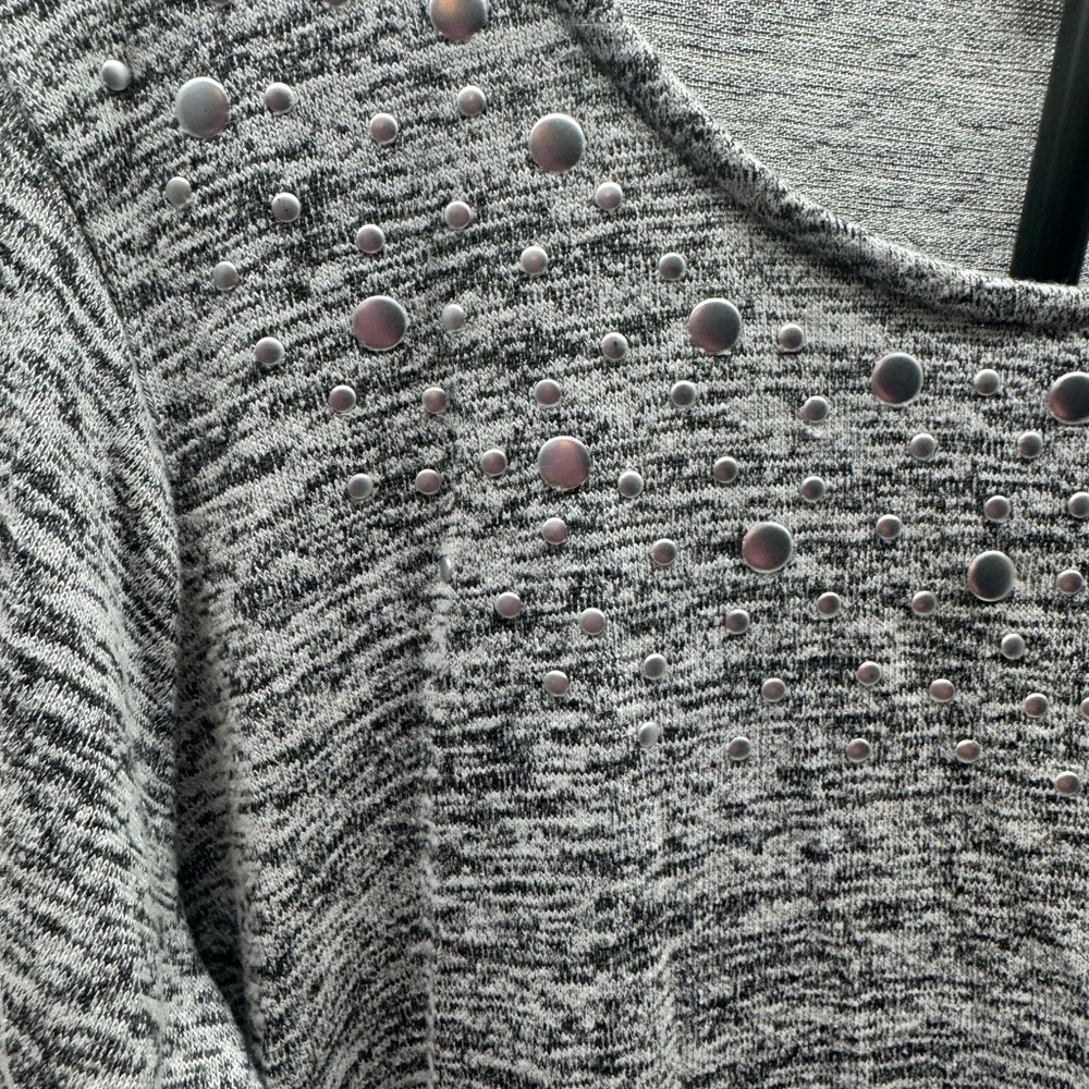 Philosophy Women’s Embellished Gray Long Sleeve Tunic size XL - Picture 8 of 8